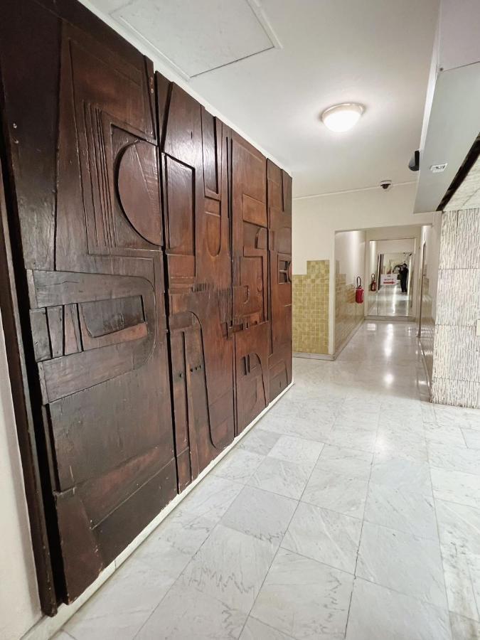 Apartment Near Subway And Supermarket パリ エクステリア 写真